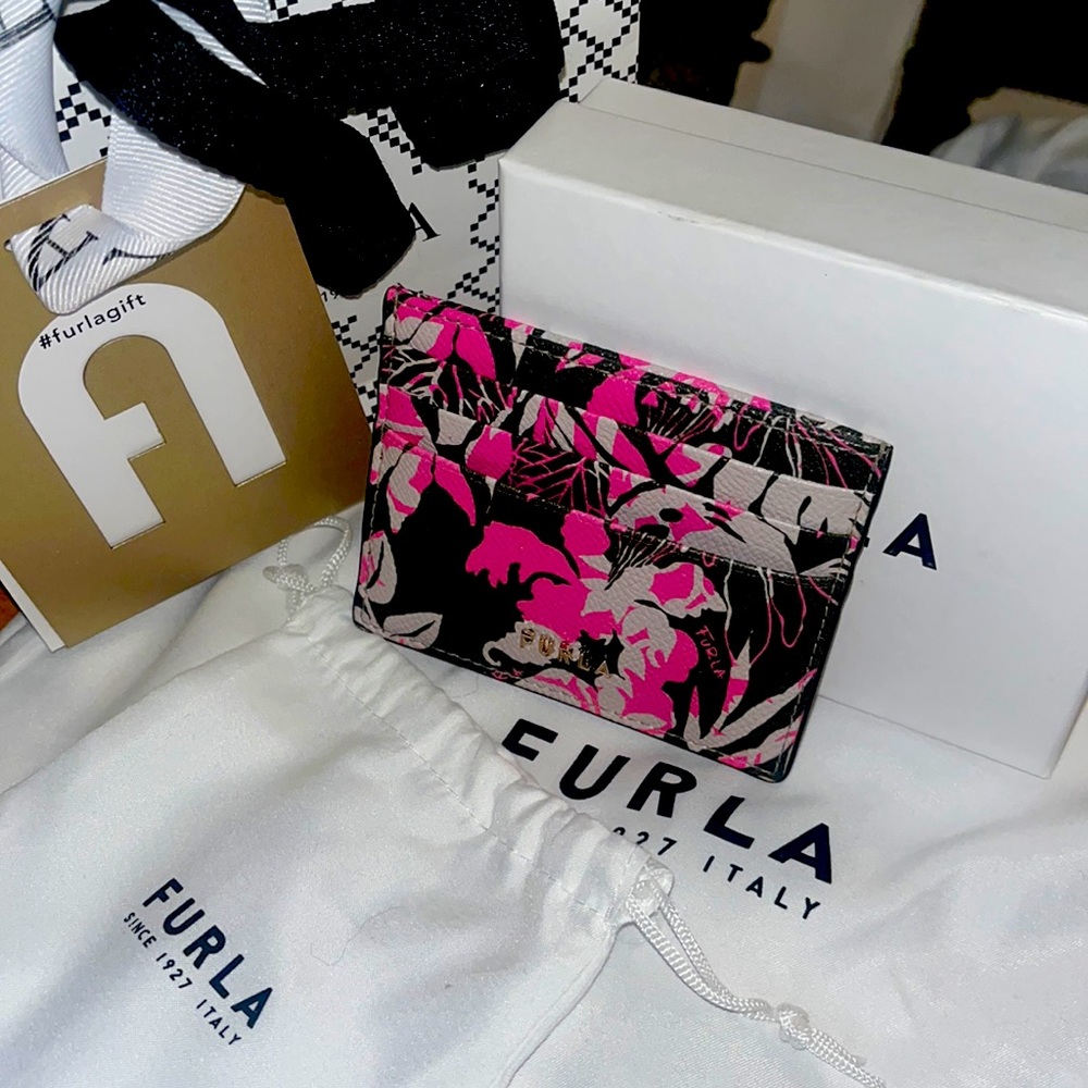 Furla Card Holder part of bundle - Picture 1 of 2